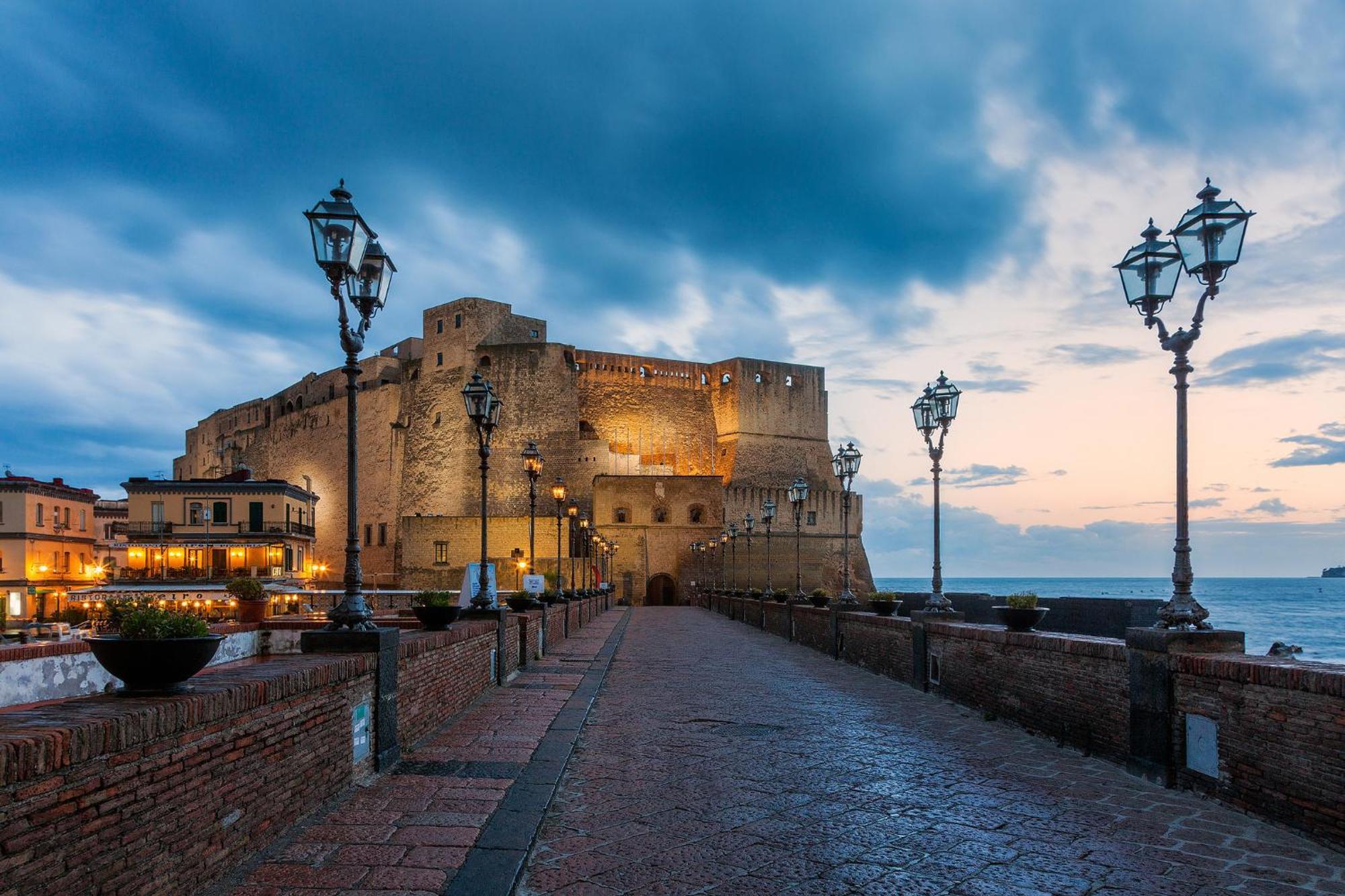 Piazza Carità Affittacamere Napoli